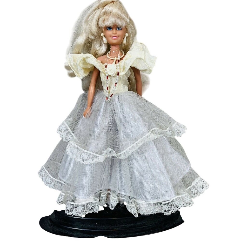 Totsy Bride Doll Magic Special Moments Occasion Stand Pageant Dress 1992